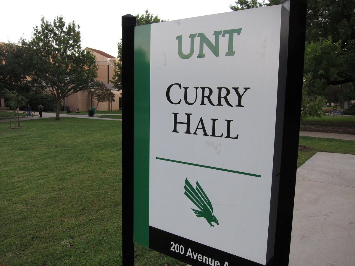 Information about "IMG_0187.JPG" on curry hall Denton LocalWiki