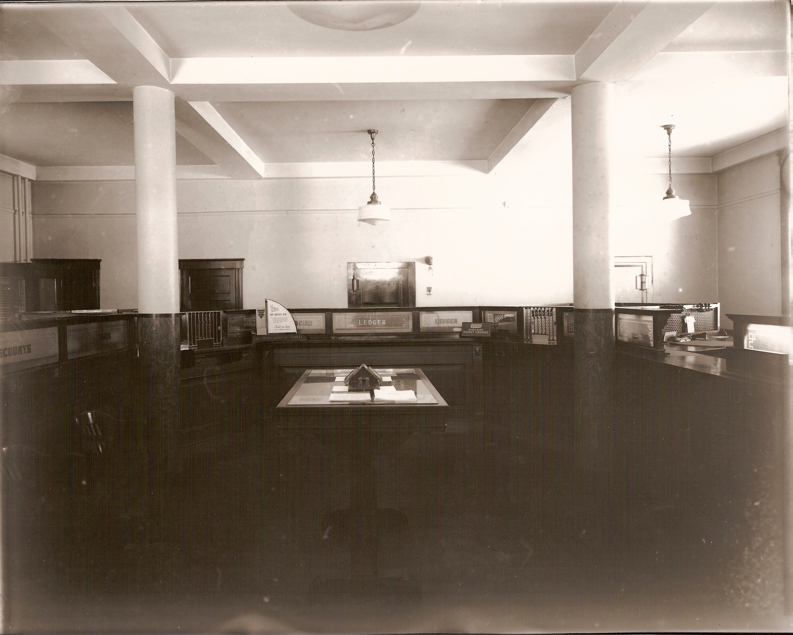 Information about "Royal Bank (interior).JPG" on royal bank of canada