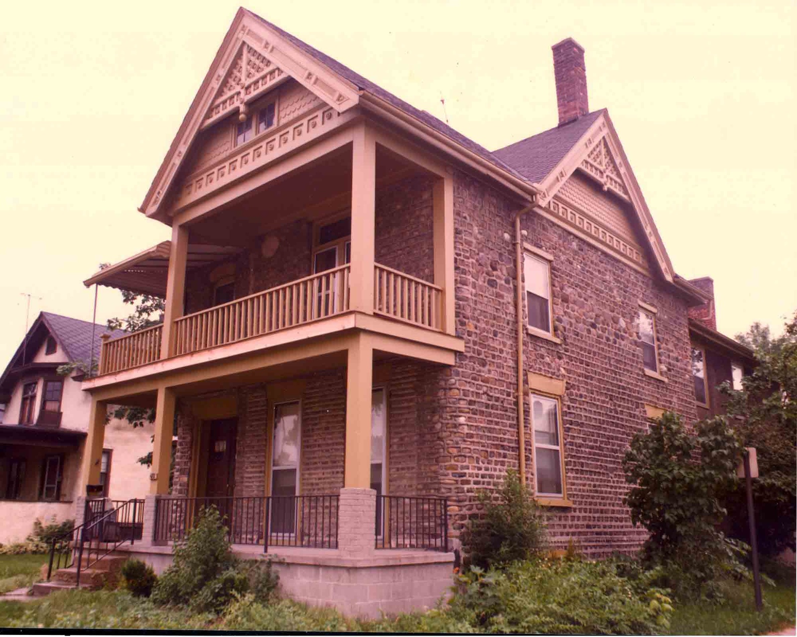 Information about "219HURON 6 1975.jpg" on 219 north huron ypsilanti