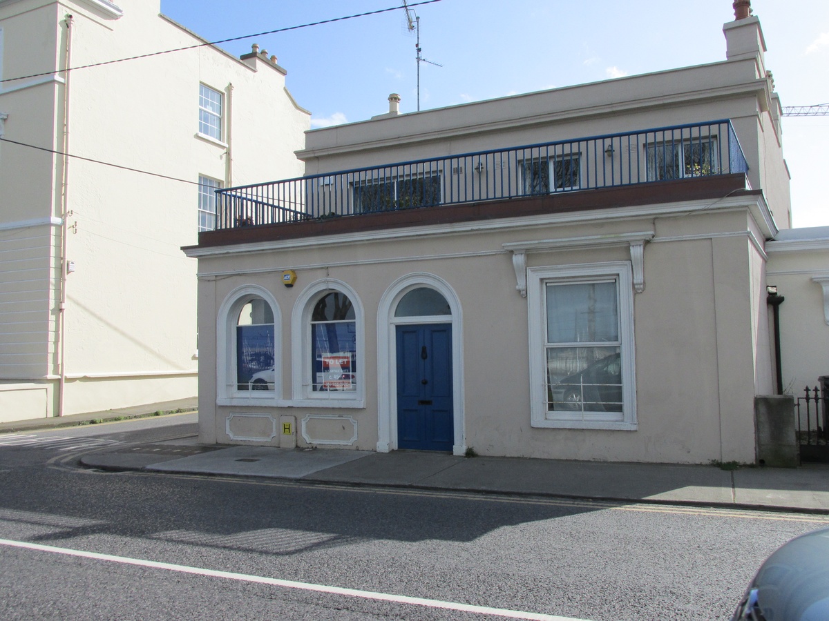 Information about "IMG_0002.JPG" on crofton road Dún Laoghaire