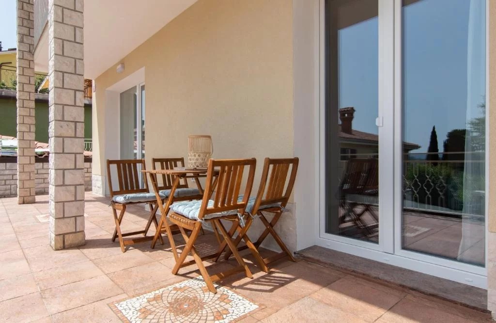 Two Bedroom Apartment The Rose Garden Apartments Locap Group