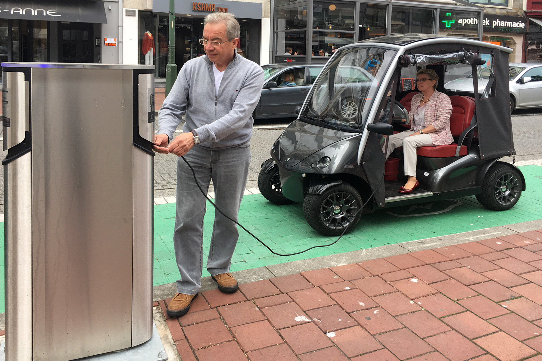 Location de voitures de golf électriques à KnokkeHeist et le long de