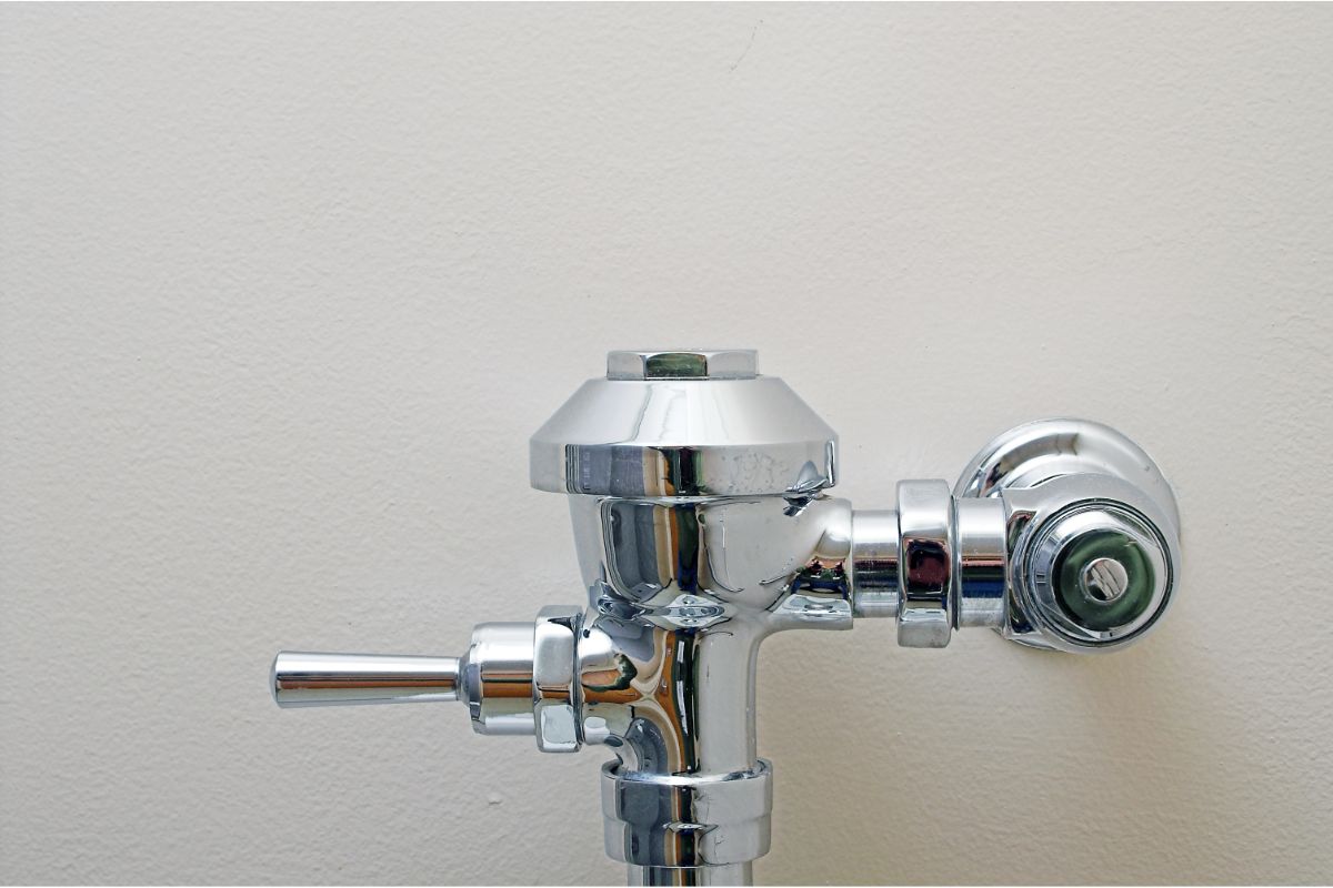 StepByStep Guide For Replacing A Toilet Handle Lockdown Loo
