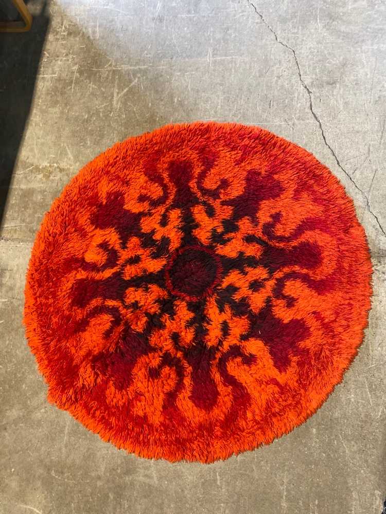 Circular Shaggy Rug