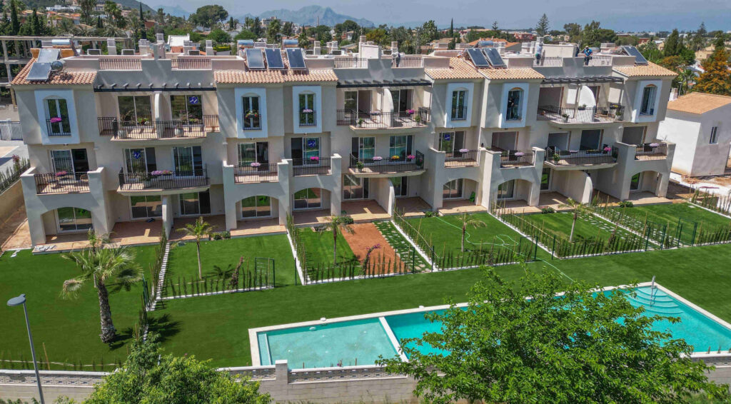 Real estate Spain For investors Loemas