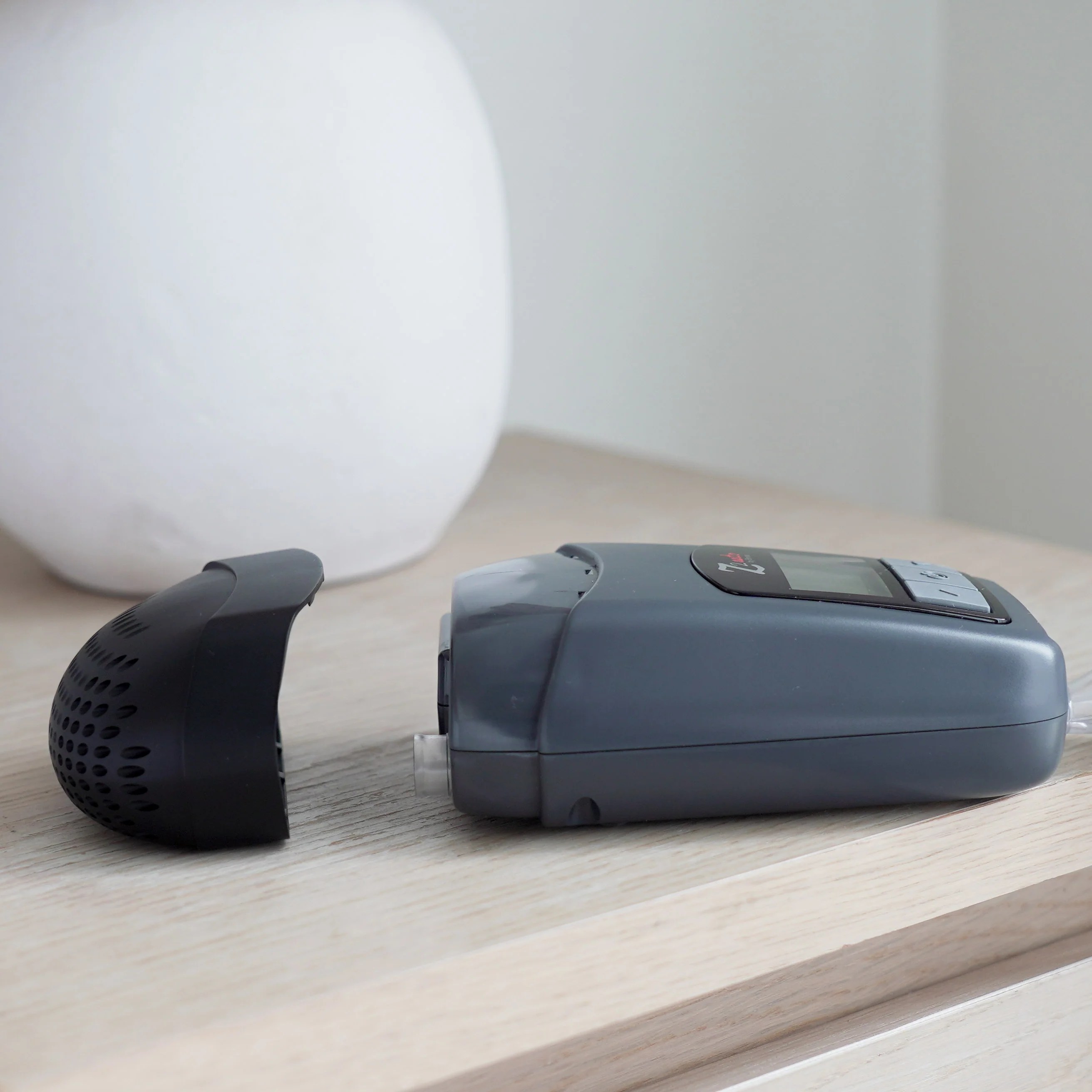 Breas Z2 Auto Travel CPAP Machine Lofta