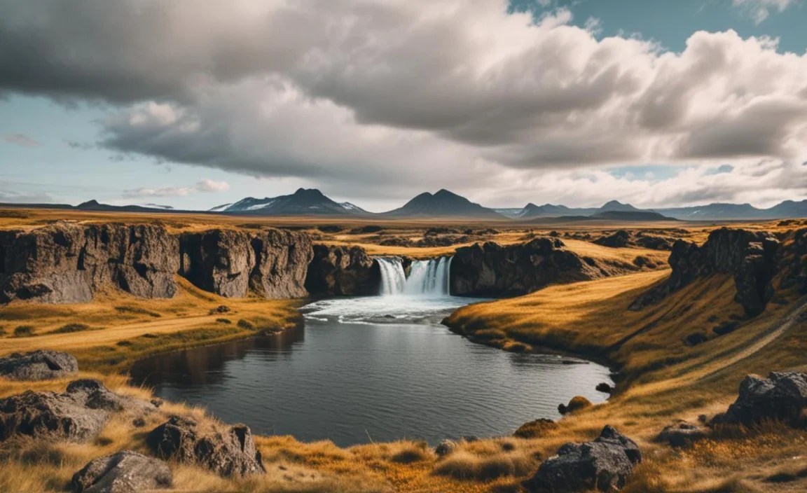 Exploring Glacial Landscapes