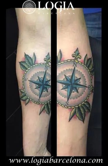 Tatuaje De La Rosa De Los Vientos | Logia Tattoo Barcelona 567_x_368_jpg