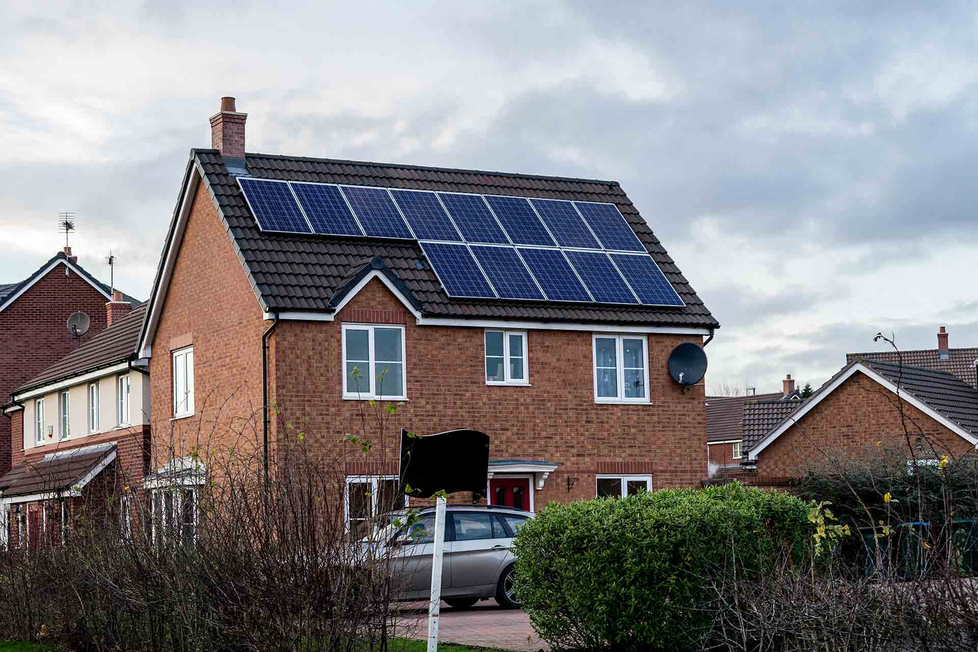 How do solar panels work? Logic Renewables