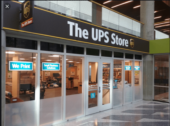 The UPS Store Ship & Print Here > 208 E 51st St
