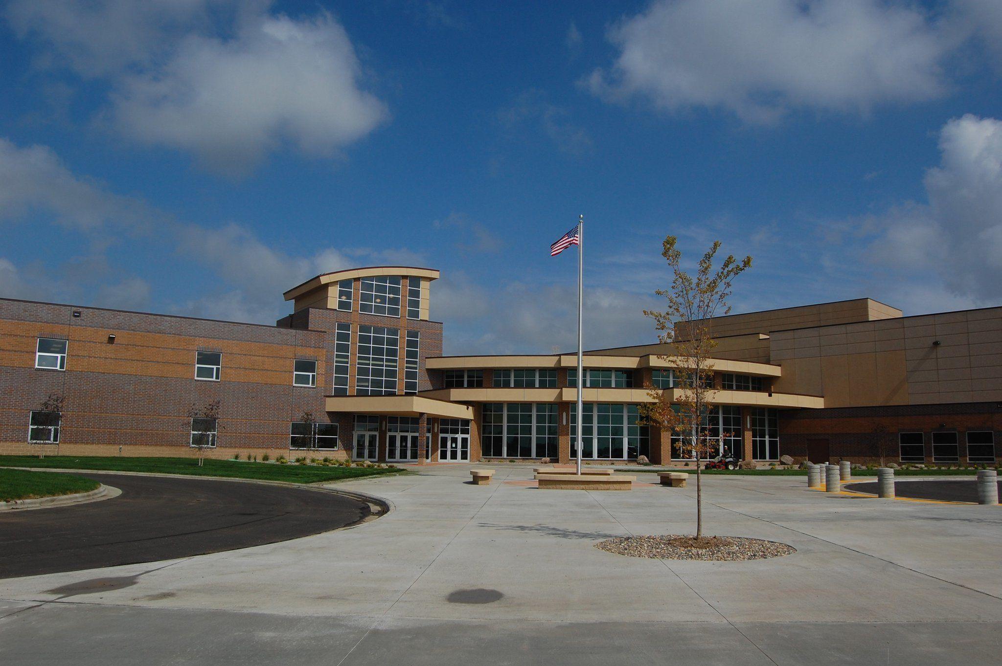 Dakota High School Logo LogoDix