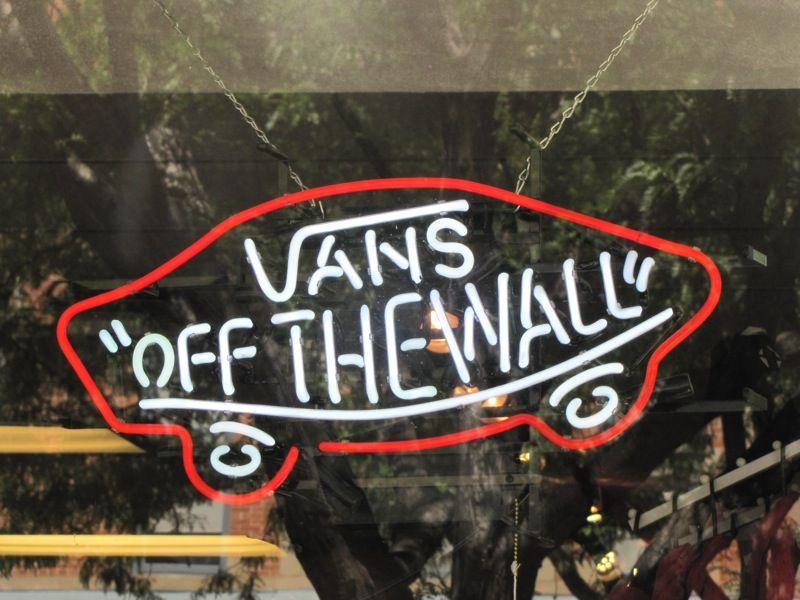 Cool Neon Vans Logo
