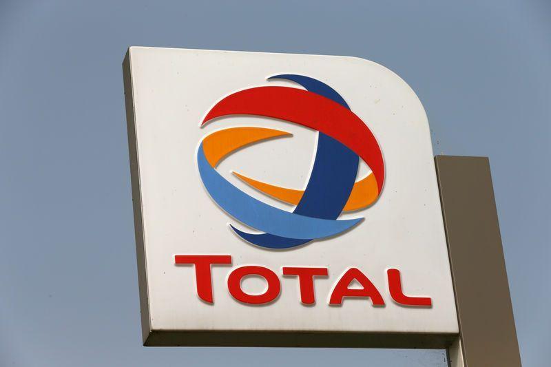 Total Oil Company Logo LogoDix