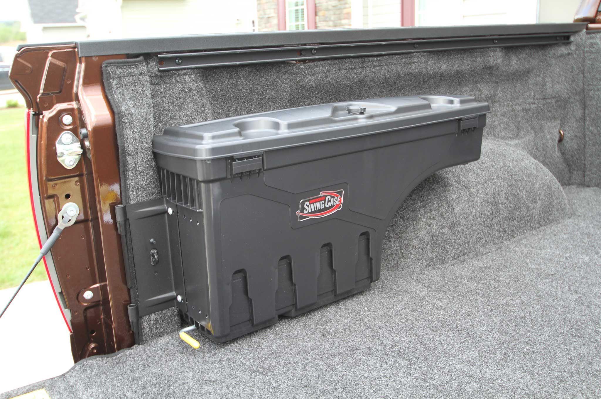 Undercover Swing Case Logo