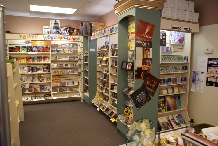 Picture Tour of LOGOS Christian Bookstore Your Christian Superstore for Inspirational Books