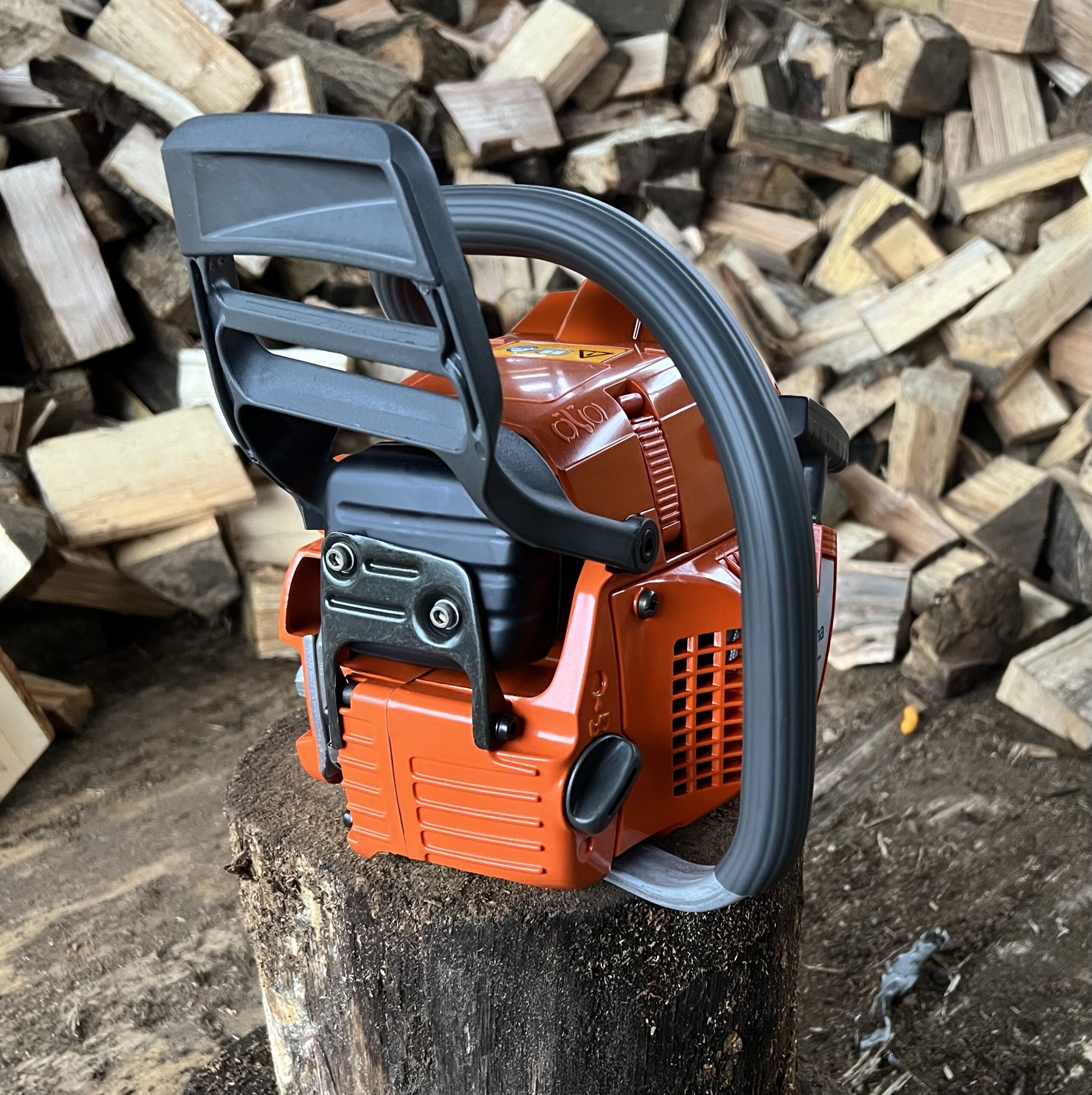 Husqvarna 353 Chainsaw with 15” bar and chain - Logs and Saws