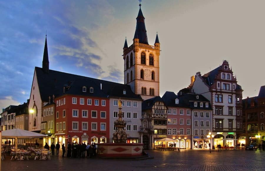 Aktuell CoronaZahlen Stadt Trier und Landkreis Neuinfektionen am