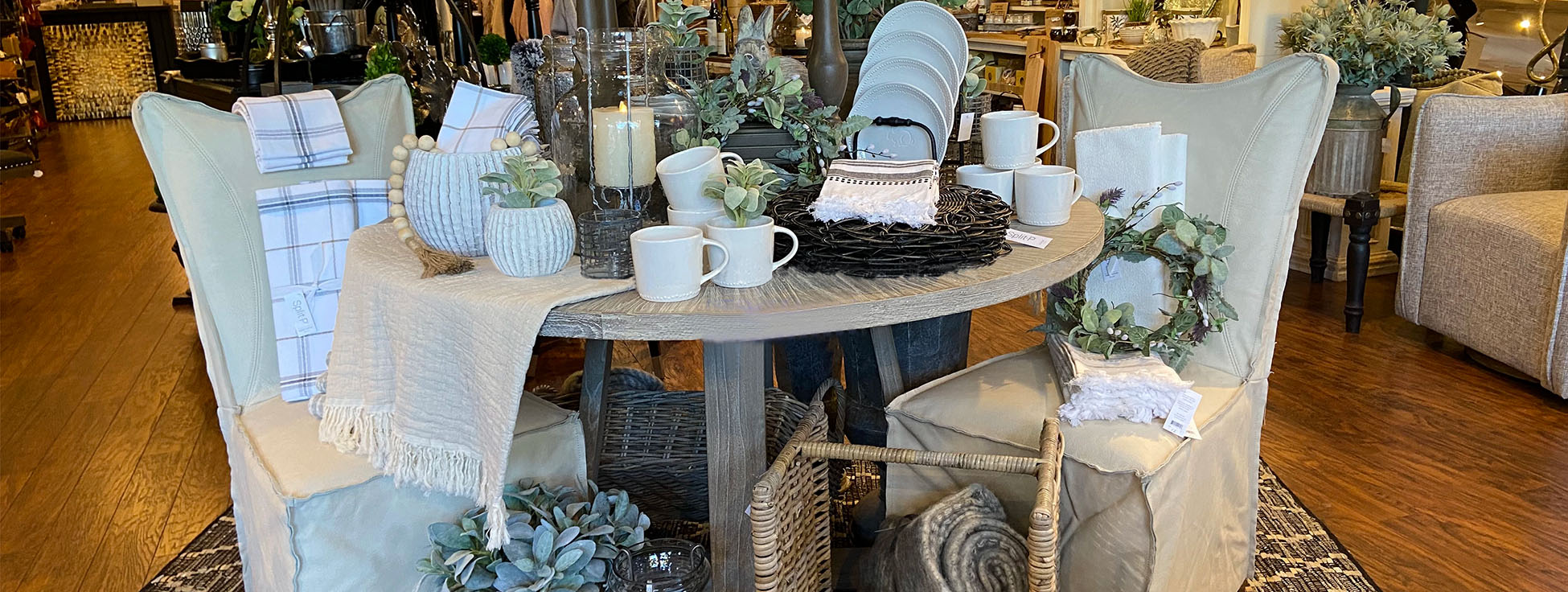 DOLLY MAMA BOUTIQUE lokl Shops