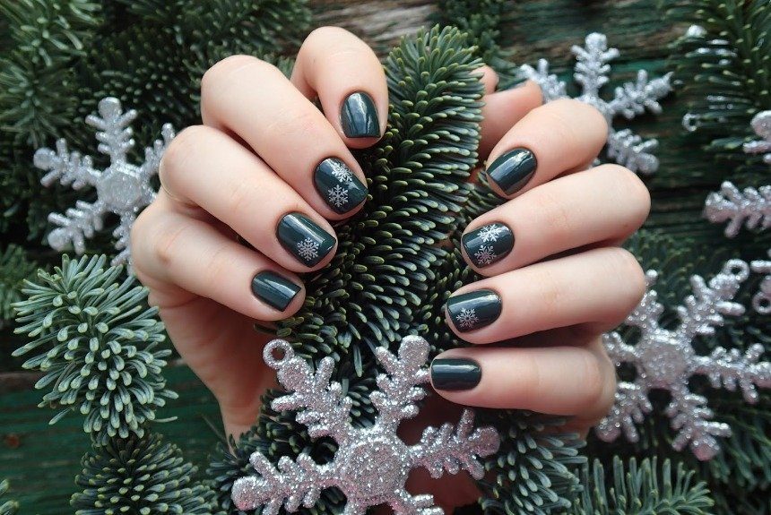 8 Trendy January Nails Ideas Also Best for Winter Nails LOL
