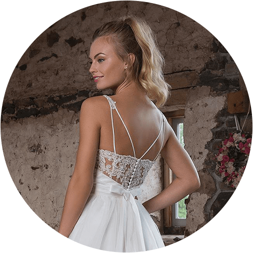 Off the Rail Wedding Dresses for Last Minute Brides