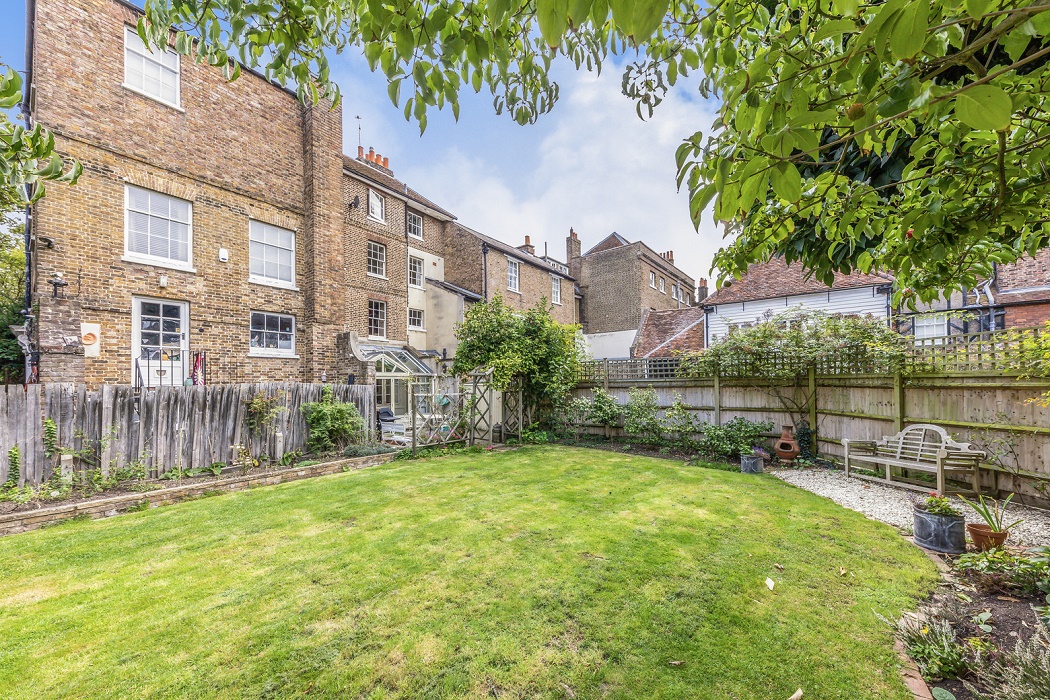 Michael Faraday's 18th century grace and favour house in Hampton Court