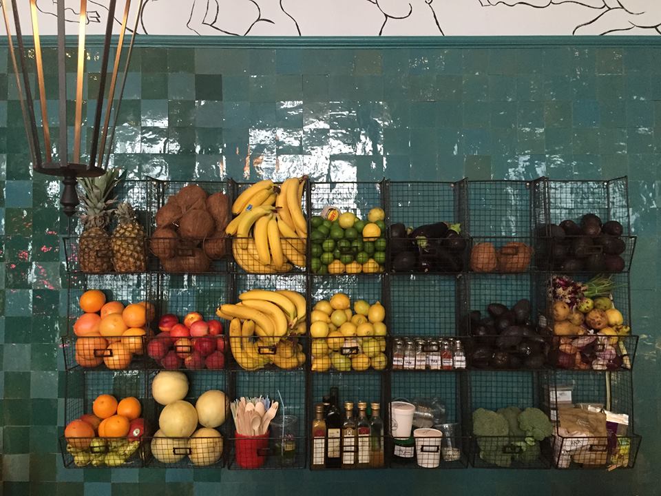 REVIEW FARM GIRL London On The Inside