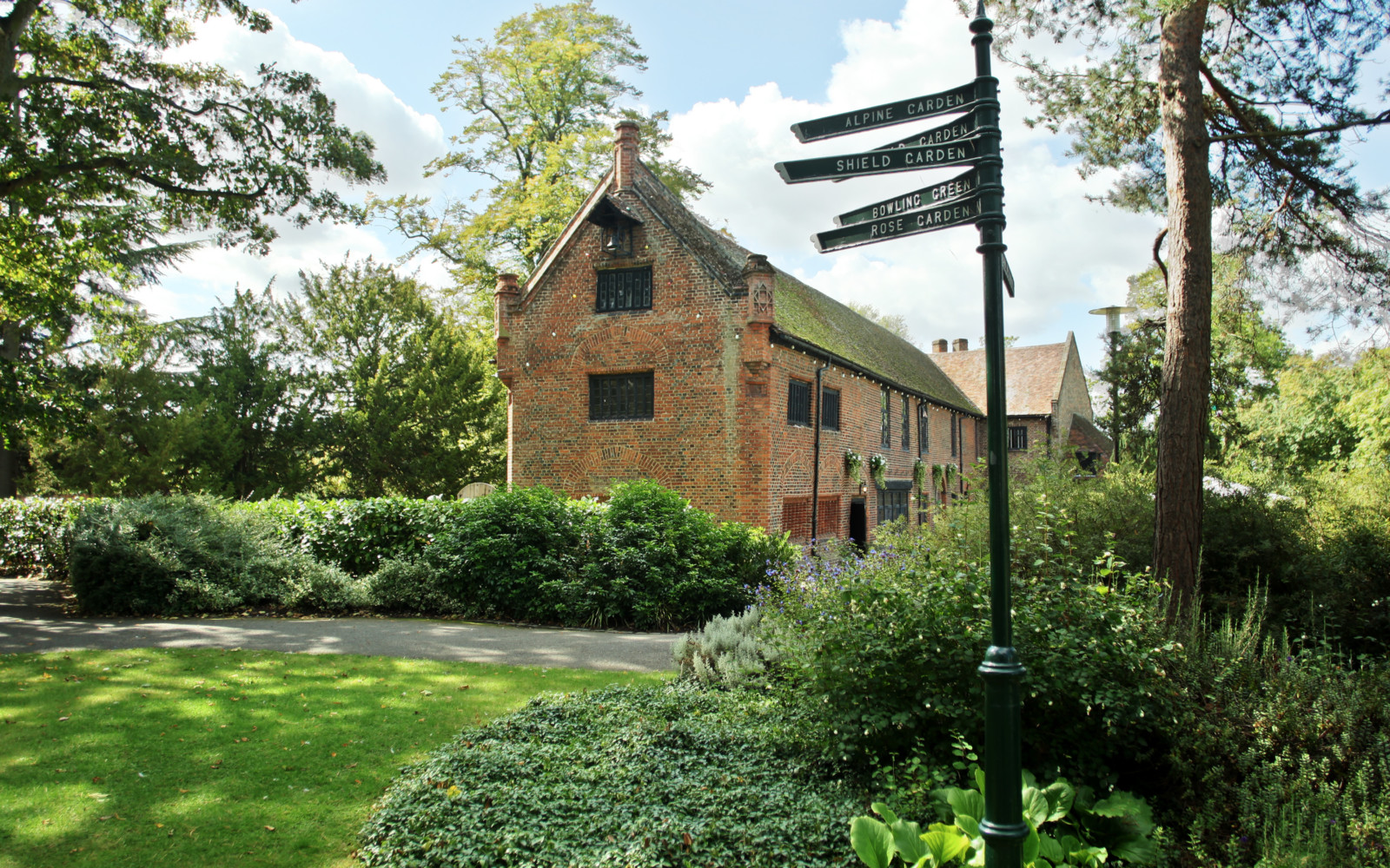 Tudor London Top 10 Tudor Buildings in London Londontopia