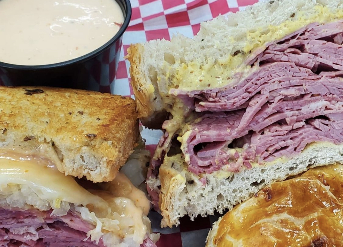 FOOD TRUCK CORNED BEEF KING Lone Oak Brewery