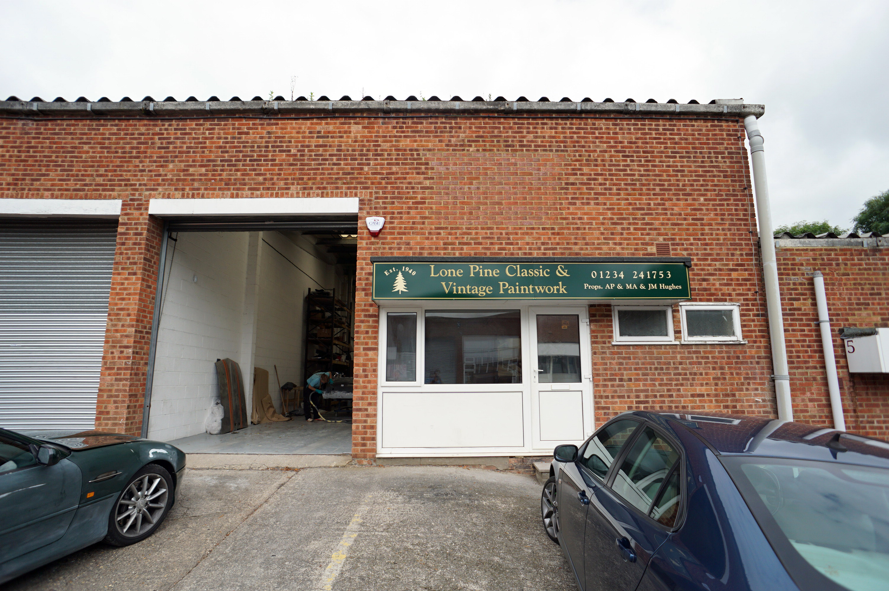 History Lone Pine Garage