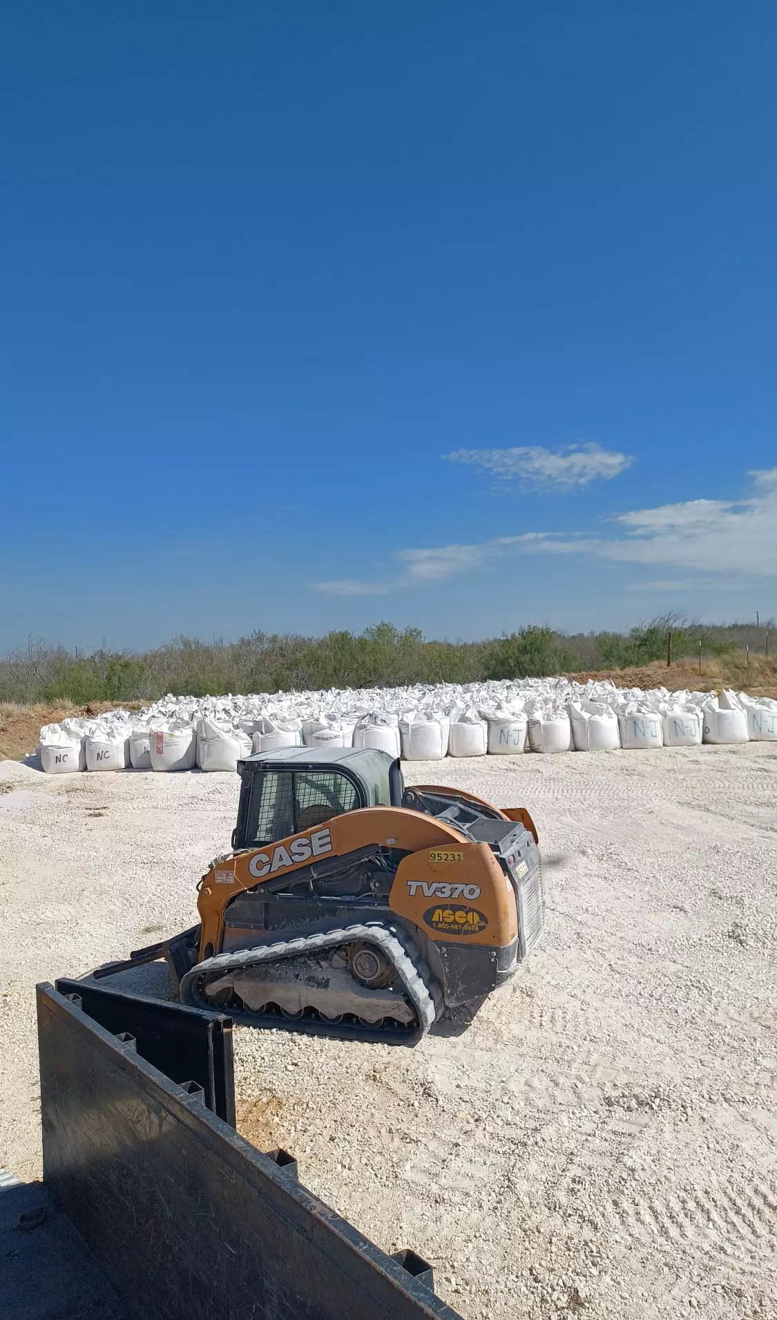 Bentonite Pond Liner for large ponds Lonestar Minerals