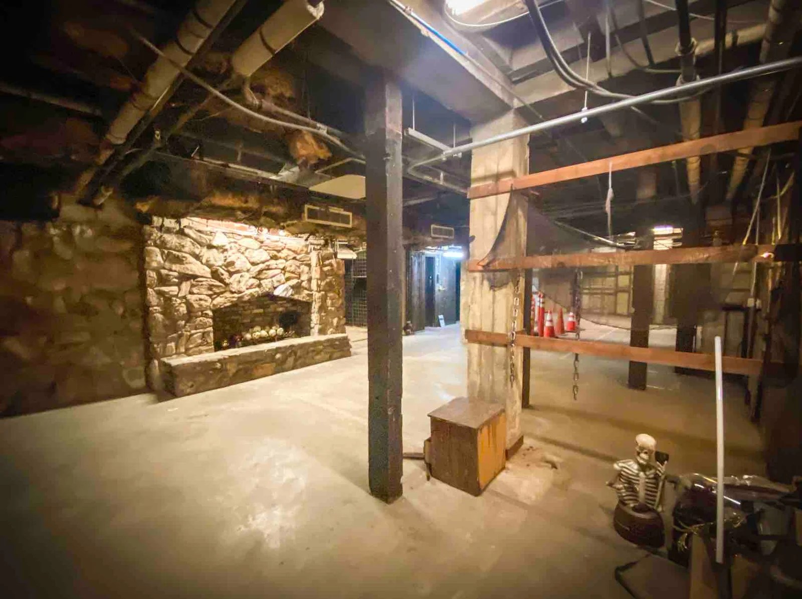 Long Beach Lost Ivanhoe Room, the medievalthemed restaurant that once