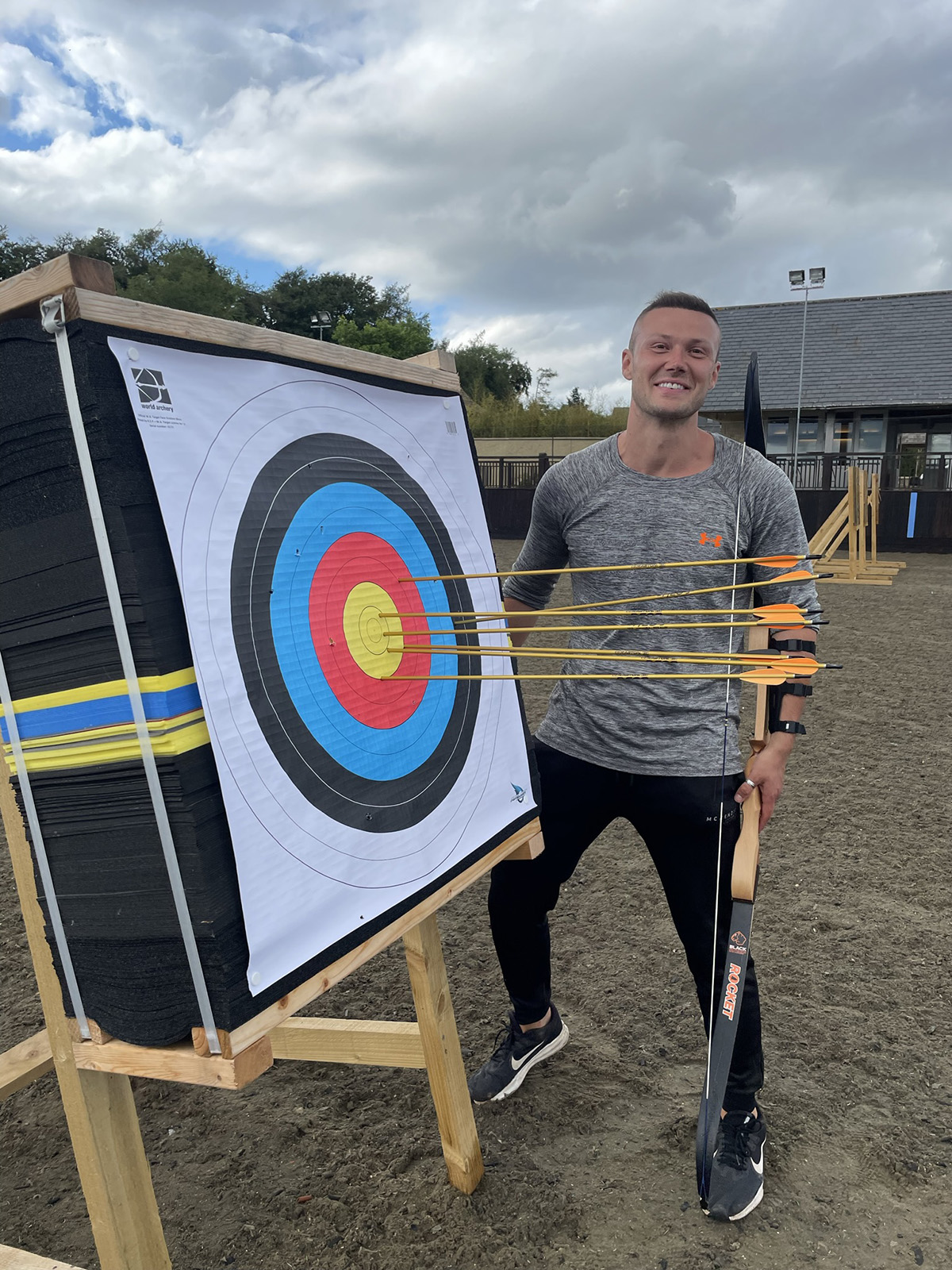 Axe Throwing and Archery Throwing Combo Longdole Unique Venue