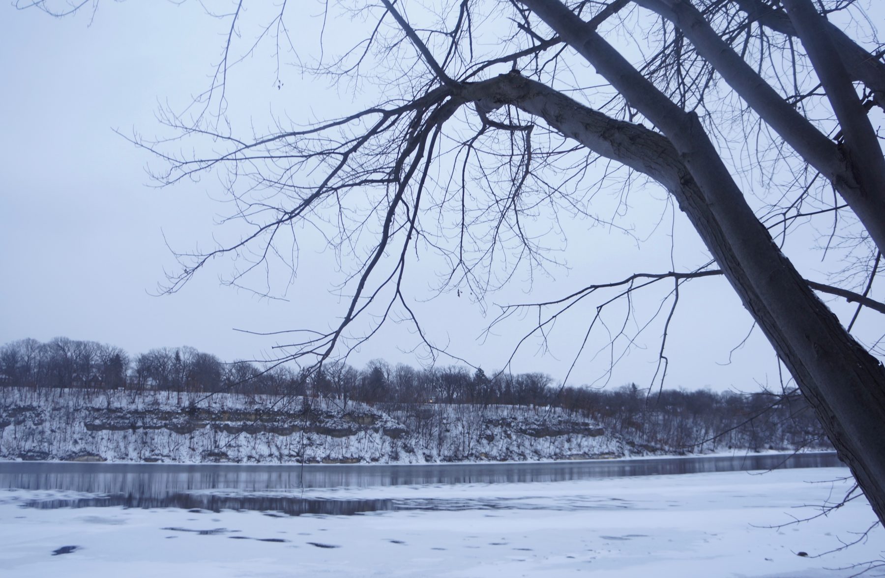 Snowy scene at the Mississippi Longfellow365