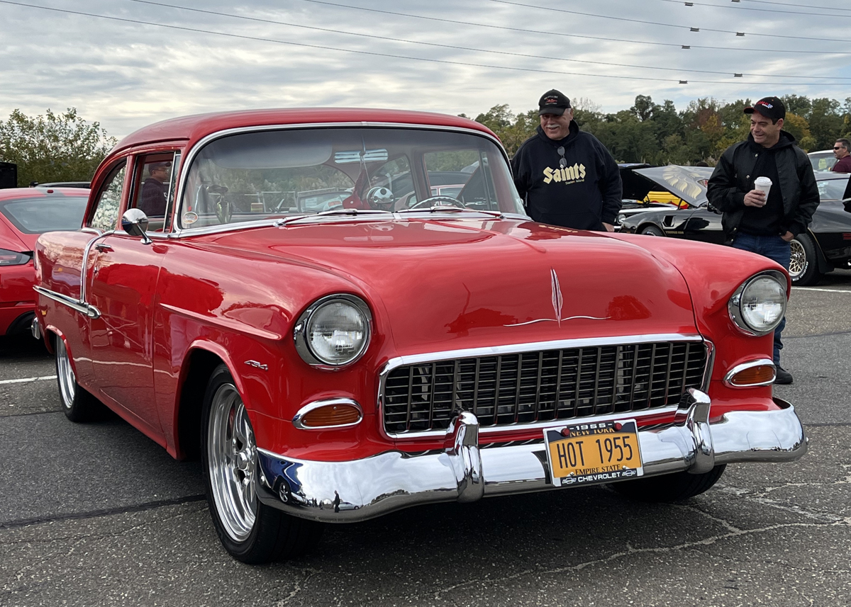 “Long Island Cars” Car Show & Swap Meet at North Hempstead Beach Park
