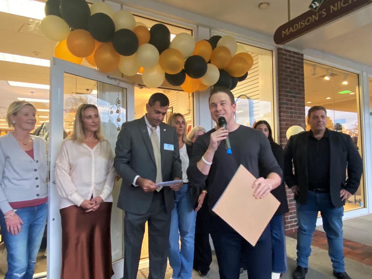 Legislator Lafazan Celebrates Grand Opening Of Madison’s Niche In
