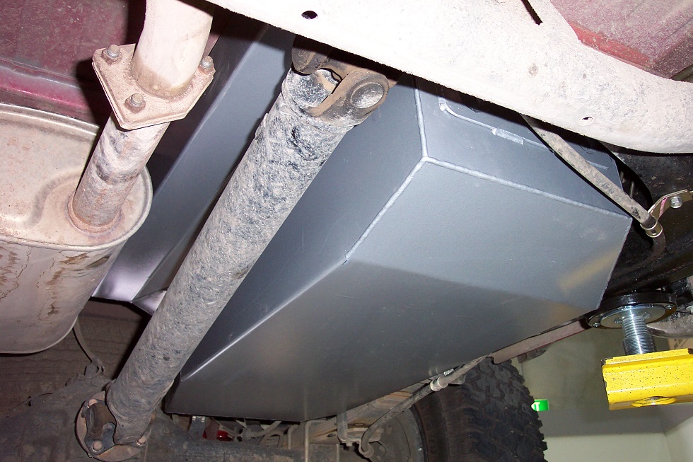 Mitsubishi Long Range Fuel Tanks