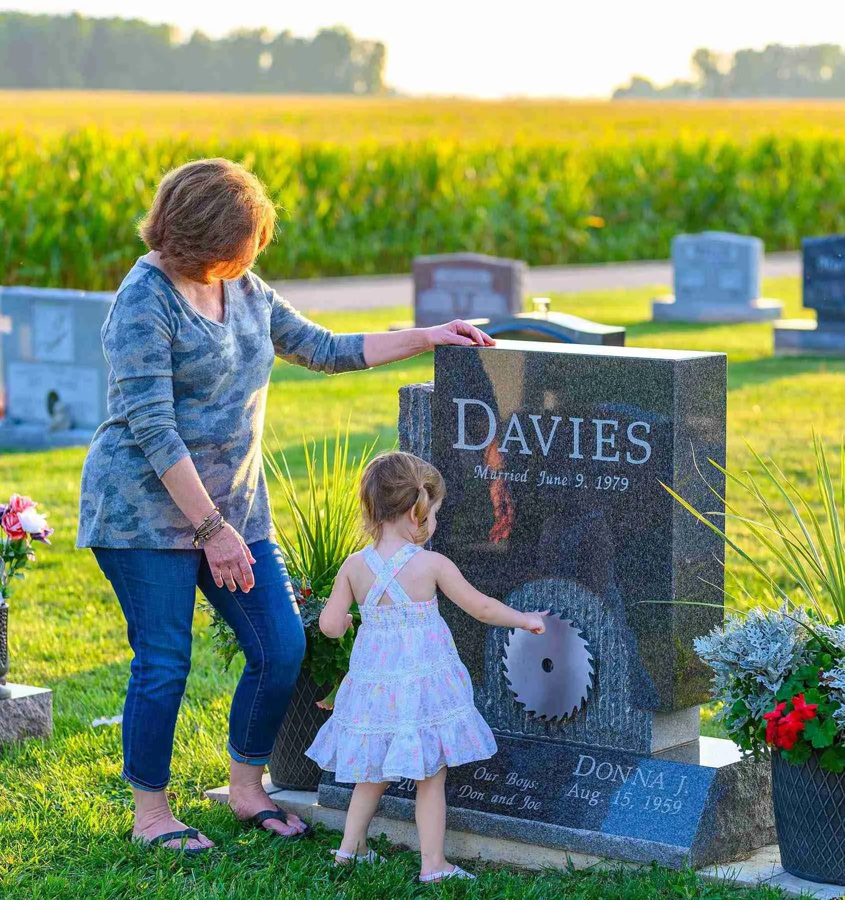 Individual Memorials Longstreth Memorials