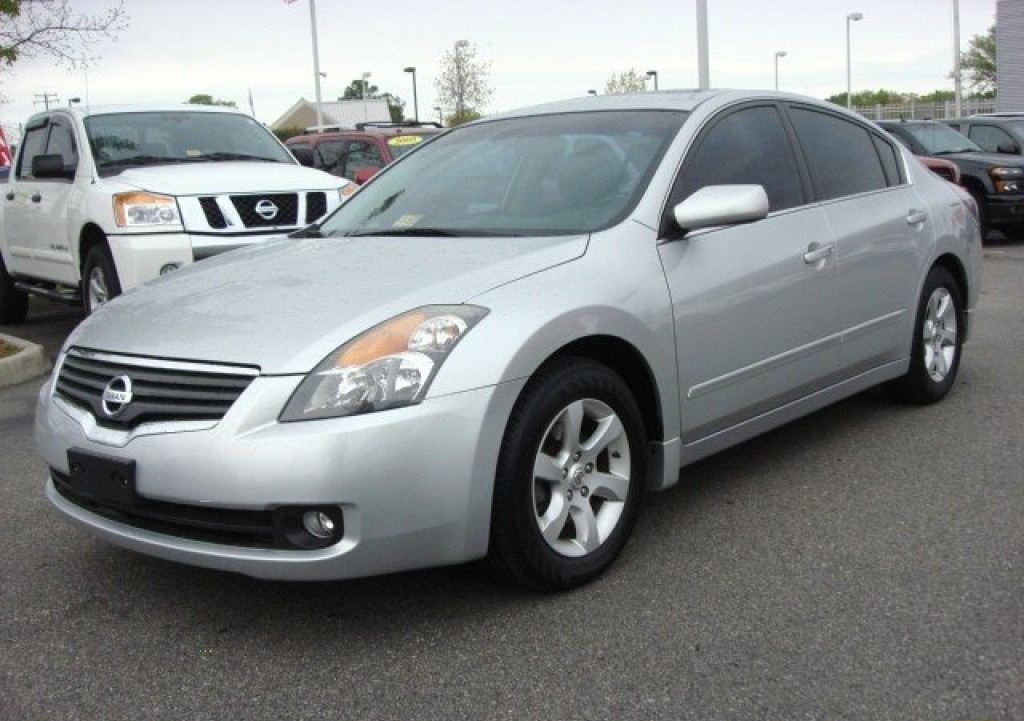 Rental car Nissan Altima in San Diego