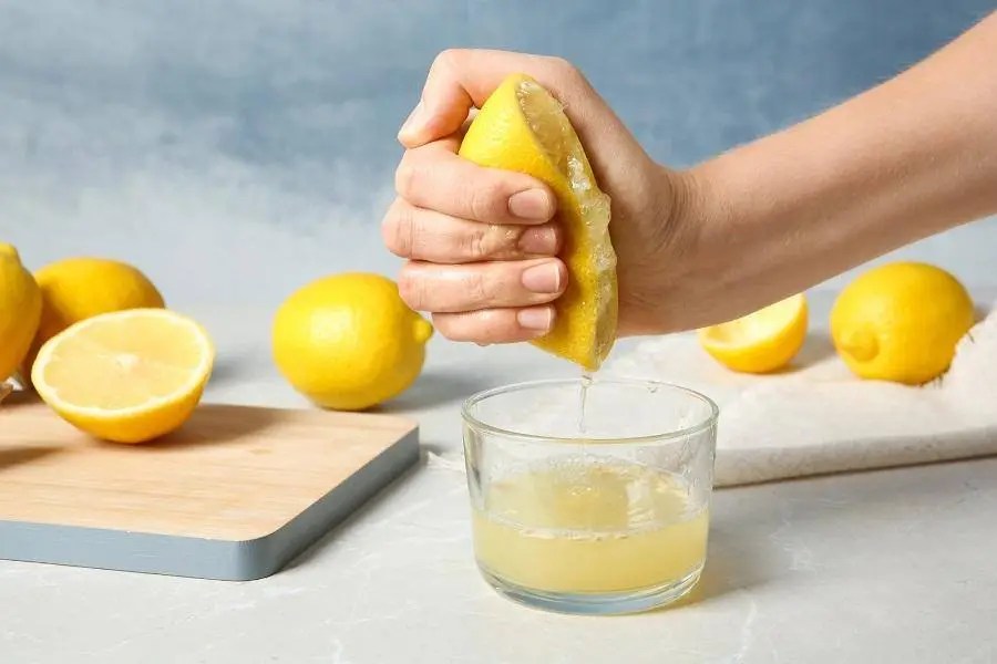 8 Effects of Lemon Juice on Menstrual Period Secret Guide