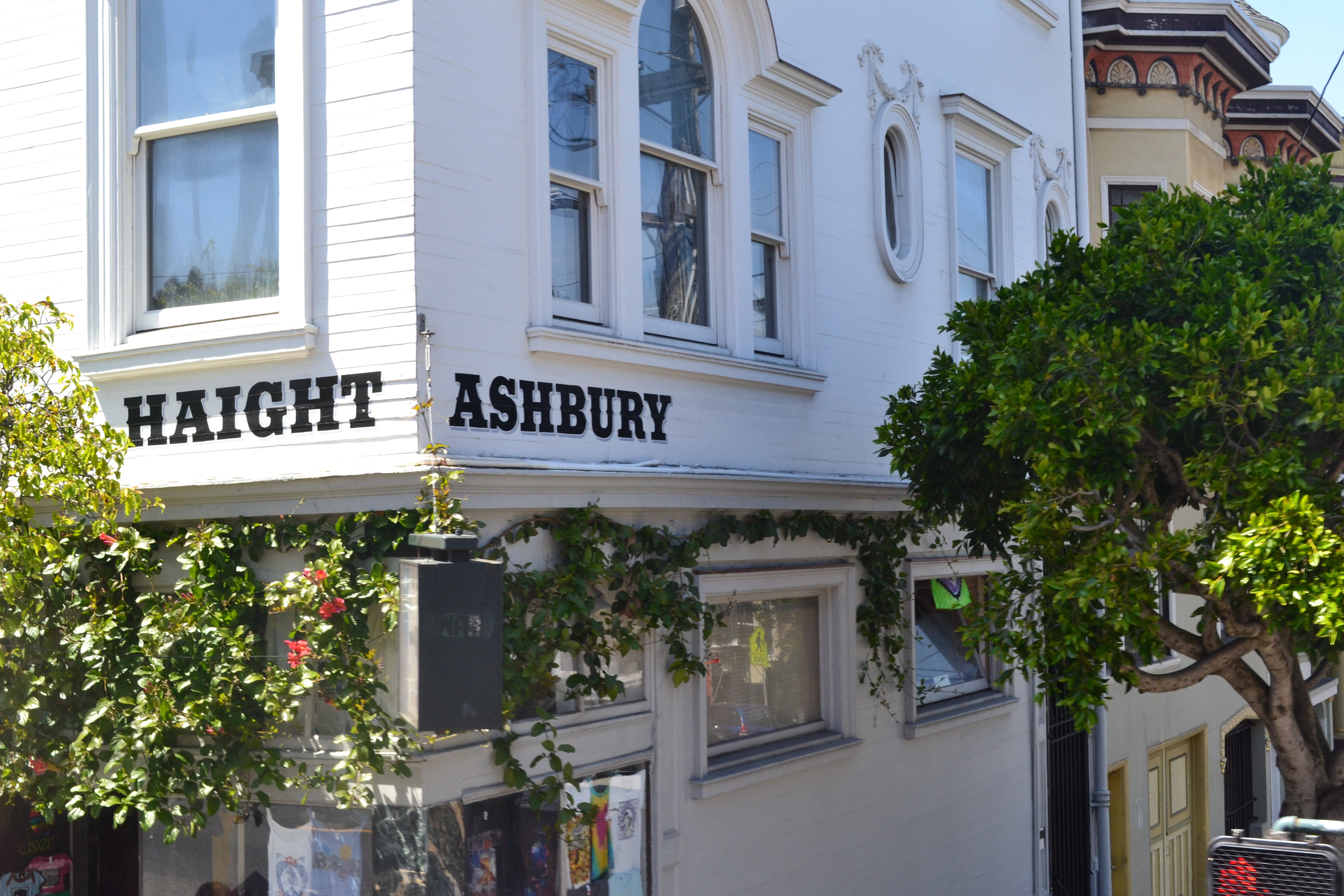 Best thrift shops in San Francisco Looking Fly on a Dime