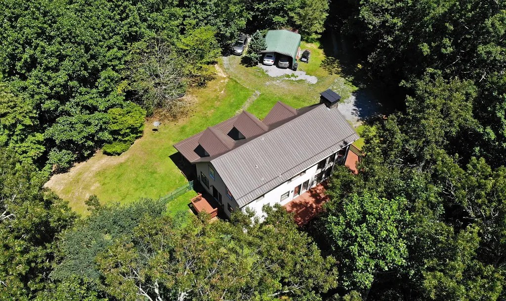 530 Line Runner Ridge Road, Rosman, NC 28772