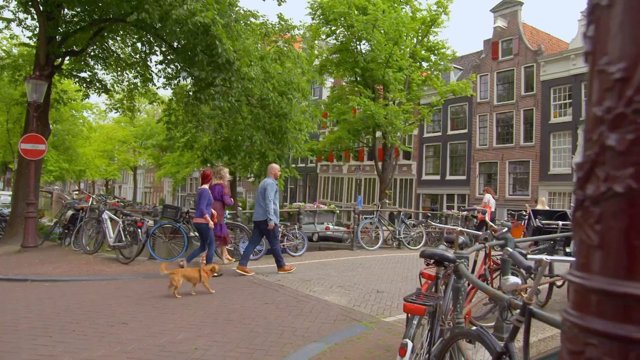 House Hunters International S160E11 Game On in Amsterdam 720p HGTV