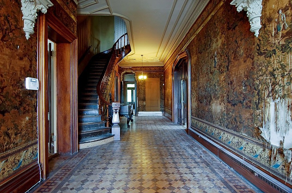 Wayne Manor Really an Illinois Castle Looney Listing