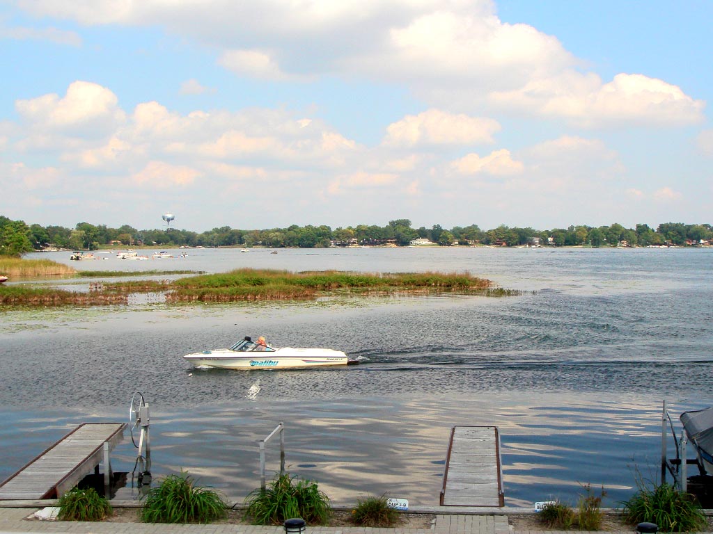 Loon Lake Boat Club LLBC Waterford, MI