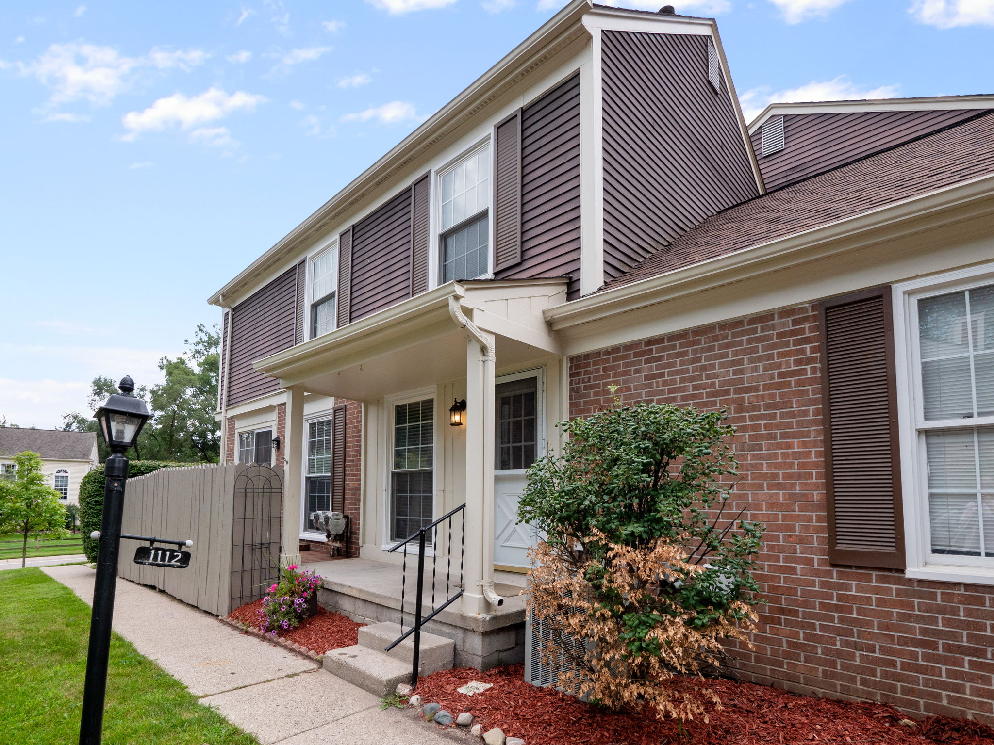 1112 KINGS COVE DRIVE Lorak Collaboration