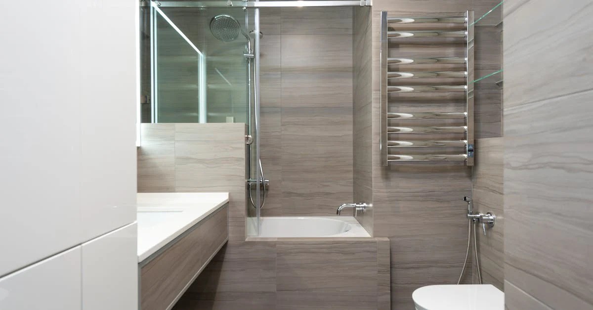 Six Signs That It's Time for a New Toilet in the Bathroom Lordear