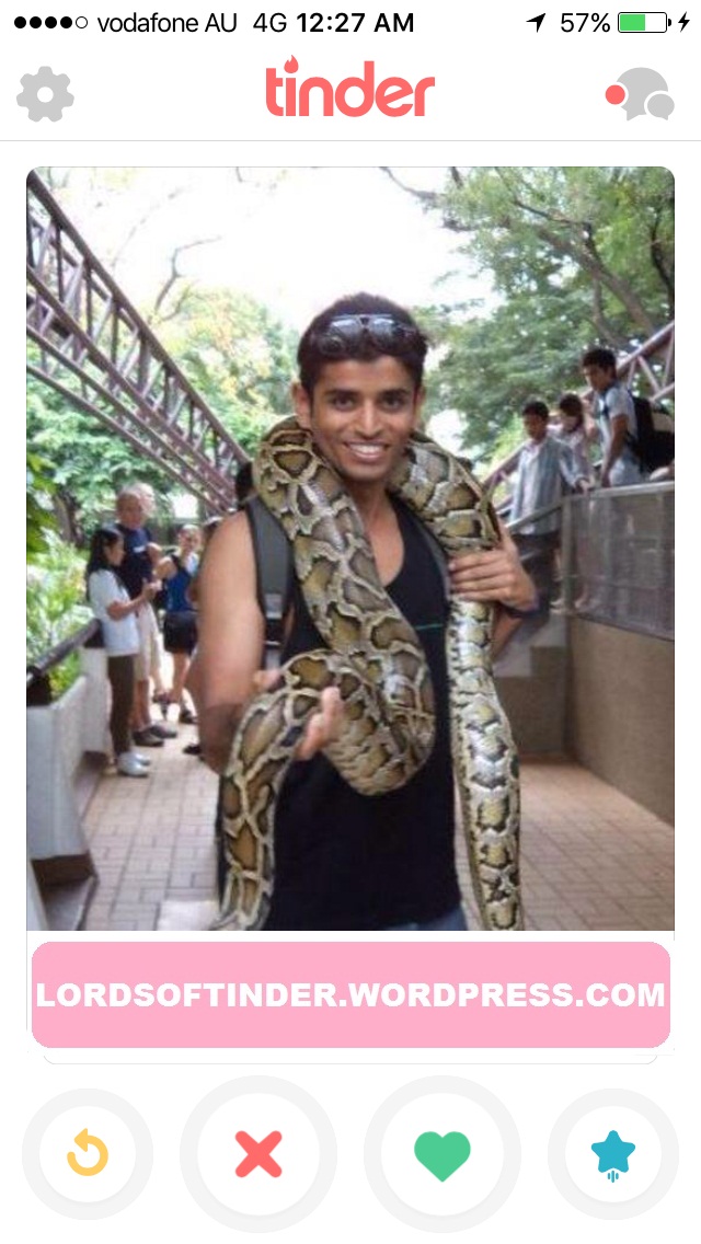 selfies LORDS OF TINDER