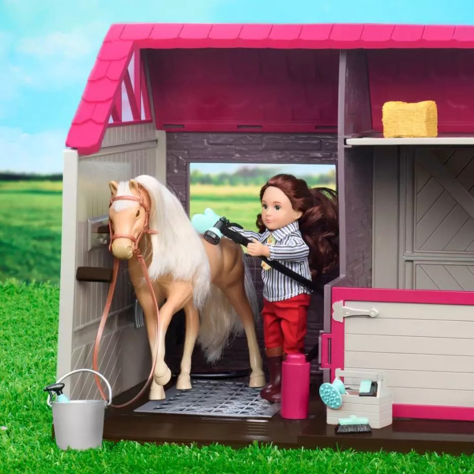 Horse Haven Toy Horse Stable & Accessories Lori