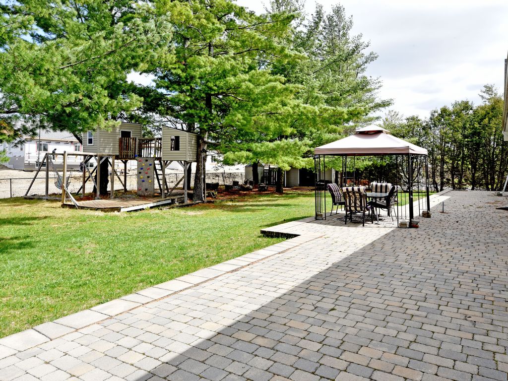 Lori Ingram Real Estate 204 Campbell Drive Arnprior