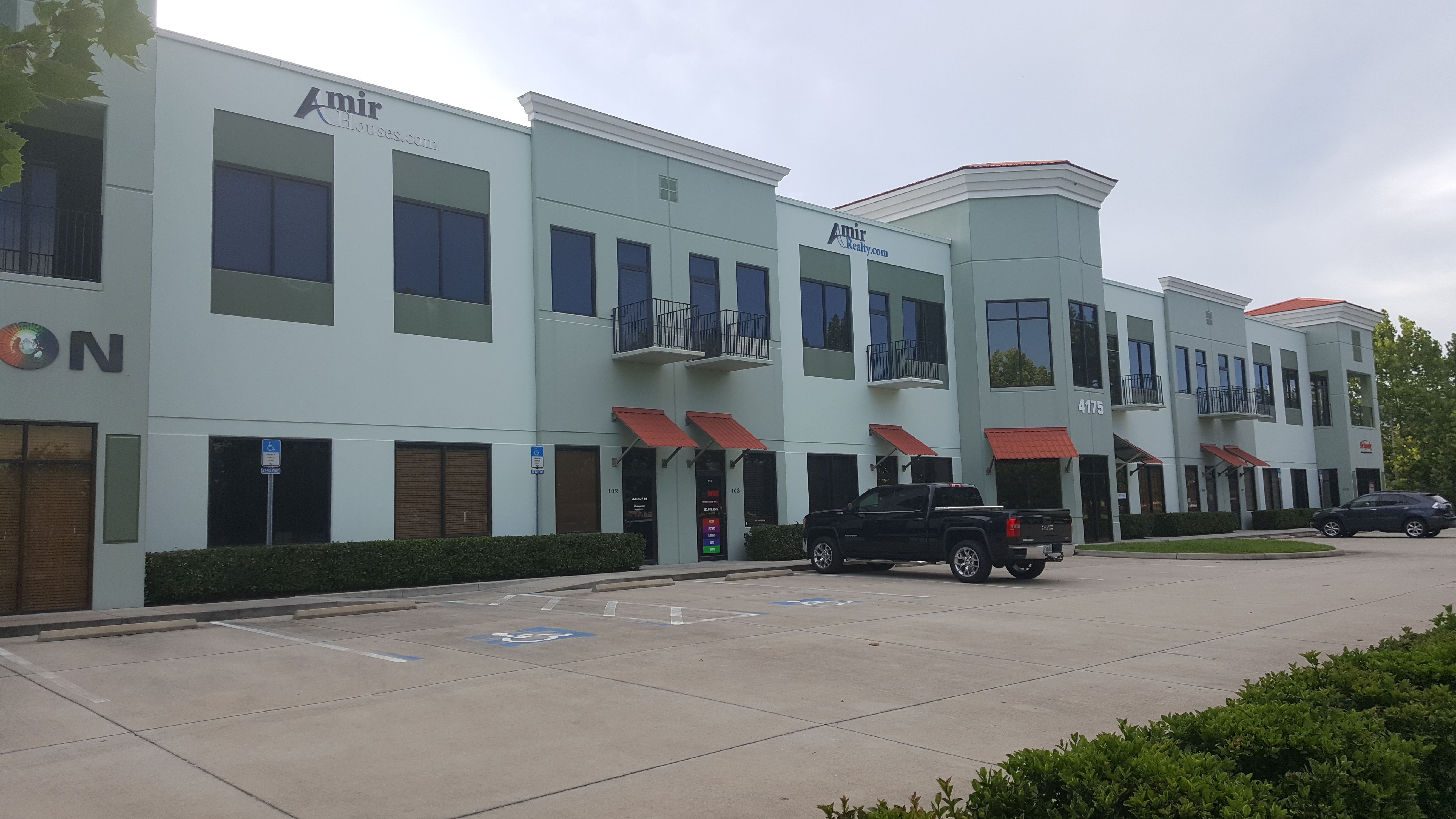 Lorio & Associates Inc. » Blog Archive » REDUCED Parkway Commerce Condo